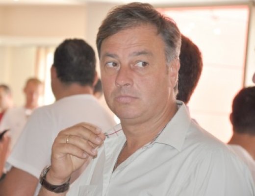 Localnicii din Valu, invitaţi la petrecere cu Taraful din Clejani